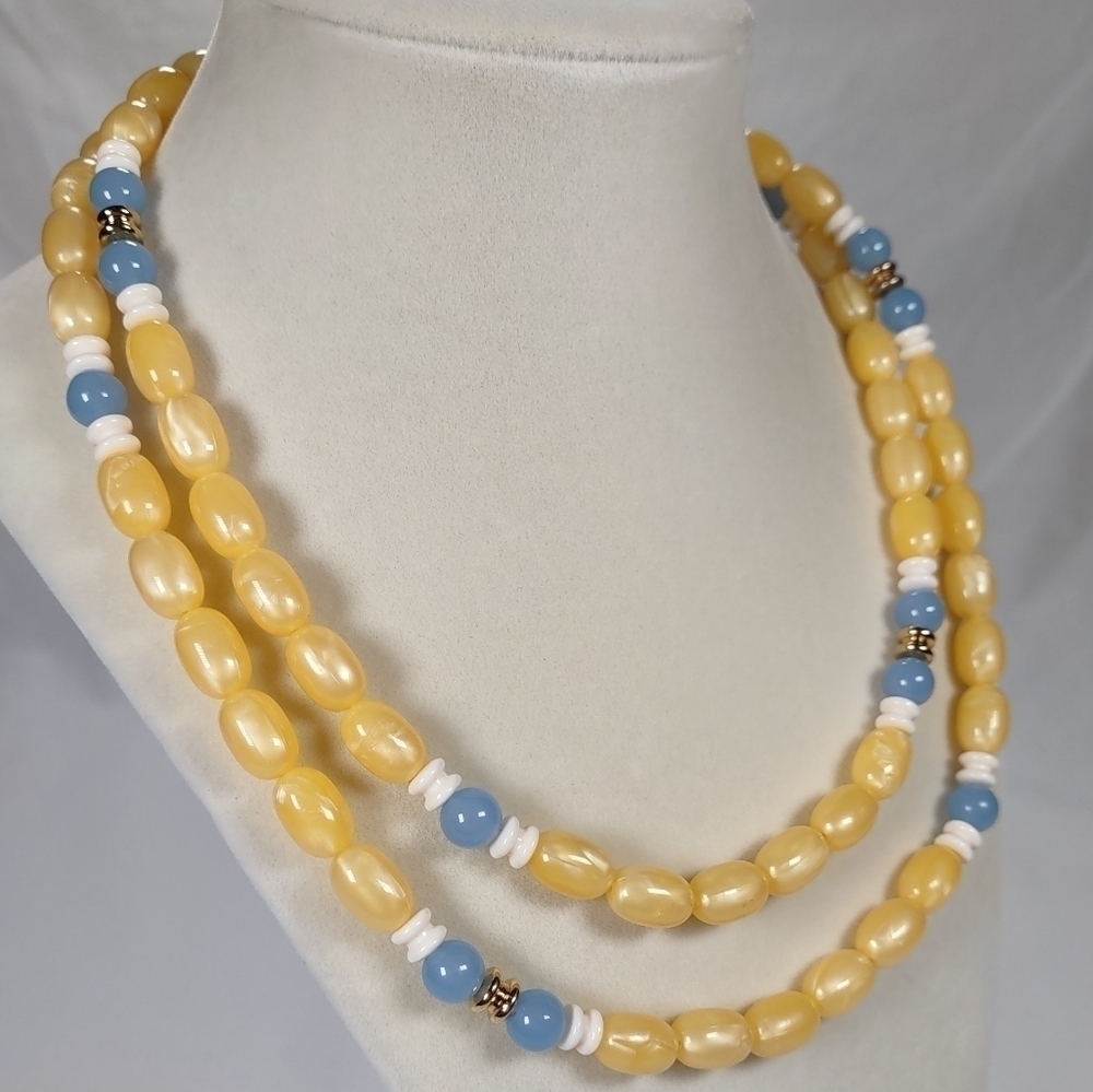 Vintage Pearlized Yellow With Blue White and Gold Accent Plastic Bead Necklace